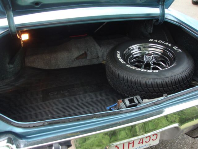 1972 Nordic Blue Oldsmobile Cutlass Coupe