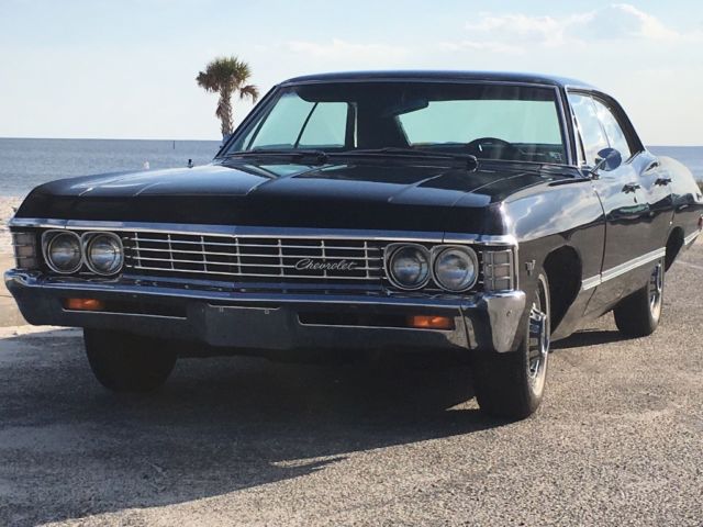 1967 Black Chevrolet Impala Hardtop sedan