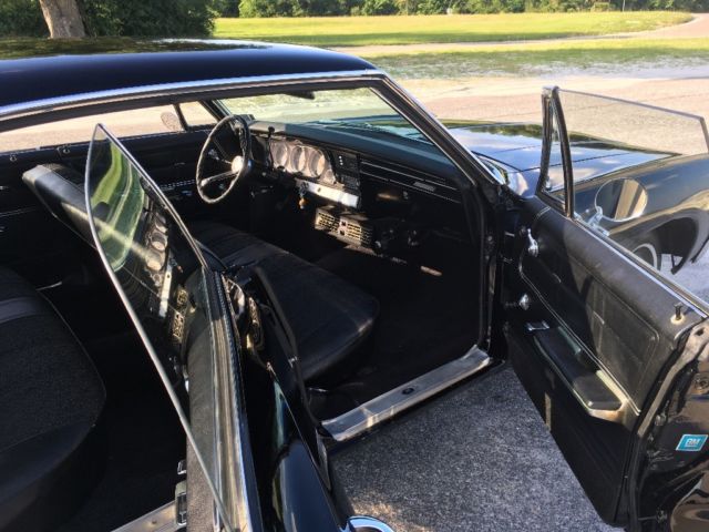 1967 Black Chevrolet Impala Hardtop sedan