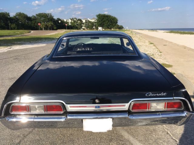 1967 Black Chevrolet Impala Hardtop sedan