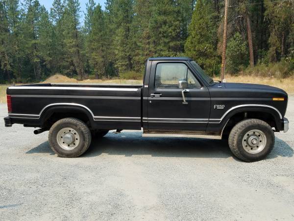 1986 Black Ford F-250