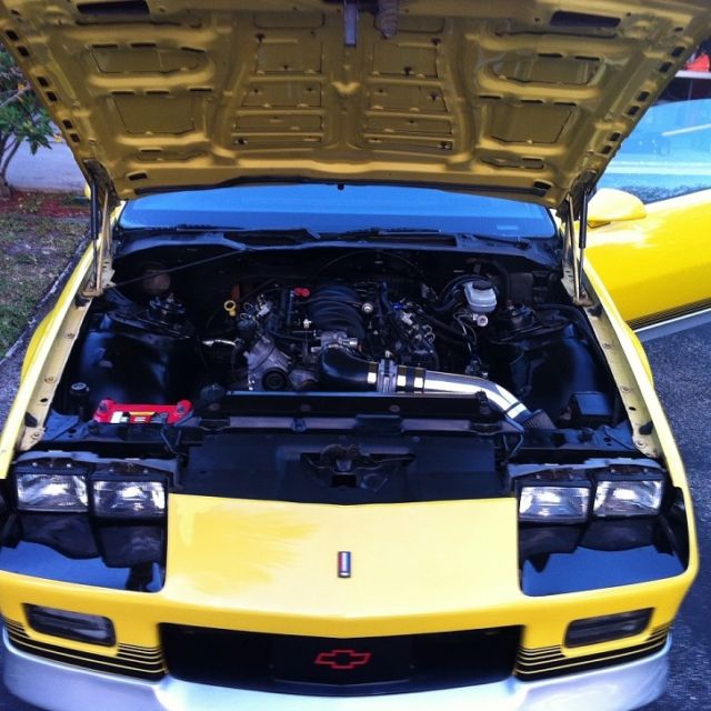 1986 Yellow Chevrolet Camaro Coupe