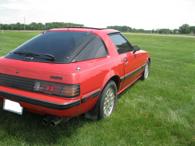 1985 Red Mazda RX-7