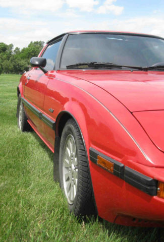 1985 Red Mazda RX-7