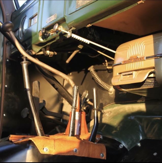 1949 Green/Black Dodge B-1-PW pickup