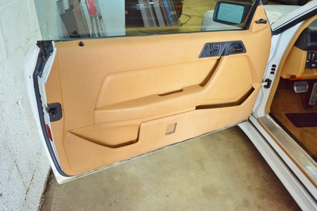 1988 White Mercedes-Benz 300-Series Coupe