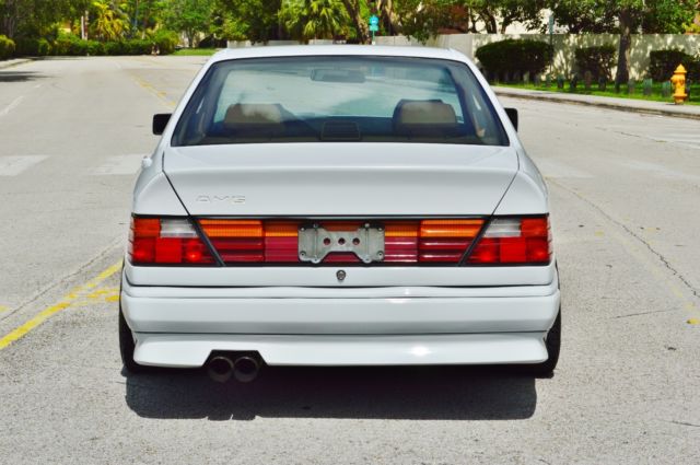 1988 White Mercedes-Benz 300-Series Coupe