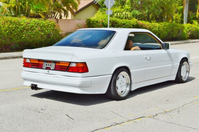 1988 White Mercedes-Benz 300-Series Coupe