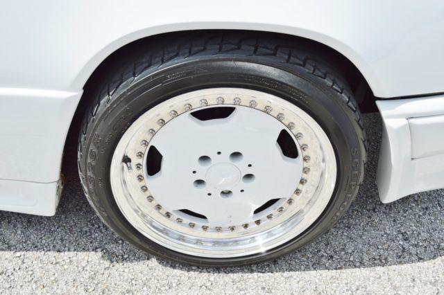 1988 White Mercedes-Benz 300-Series Coupe