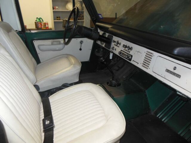 1975 Green Ford Bronco SUV