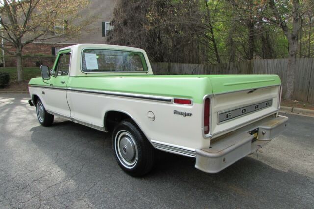 1974 Green Ford F-100 Standard Cab Pickup
