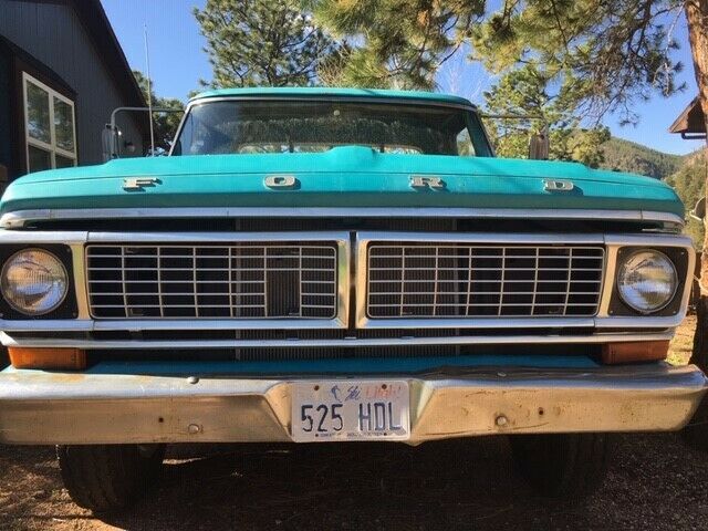 1970 Blue Ford F-250