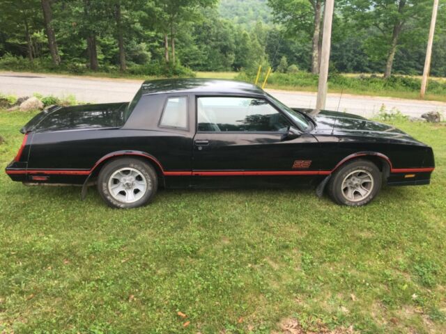 1988 Black Chevrolet Monte Carlo Coupe