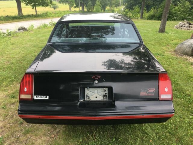 1988 Black Chevrolet Monte Carlo Coupe