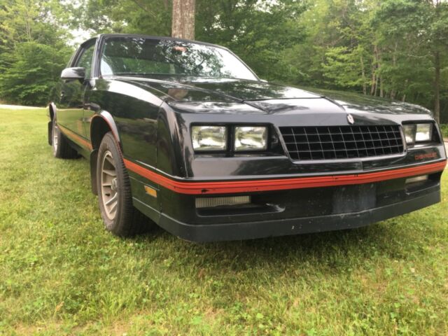 1988 Black Chevrolet Monte Carlo Coupe