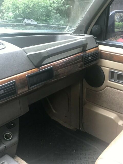 1994 White Land Rover Range Rover SUV