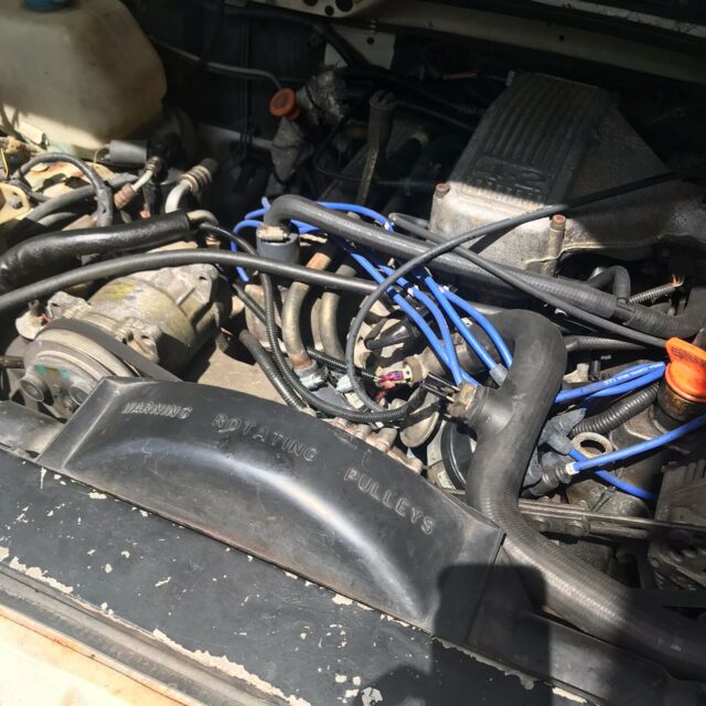 1994 White Land Rover Range Rover SUV