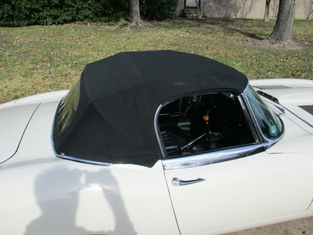 1971 White Jaguar E-Type Convertible