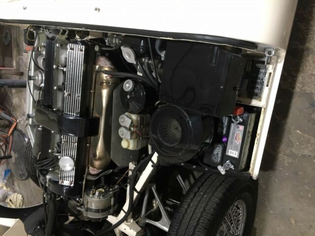 1971 White Jaguar E-Type Convertible