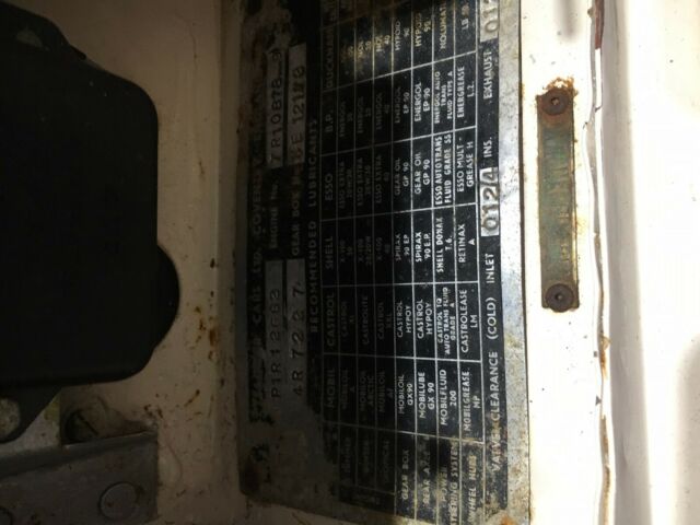 1971 White Jaguar E-Type Convertible