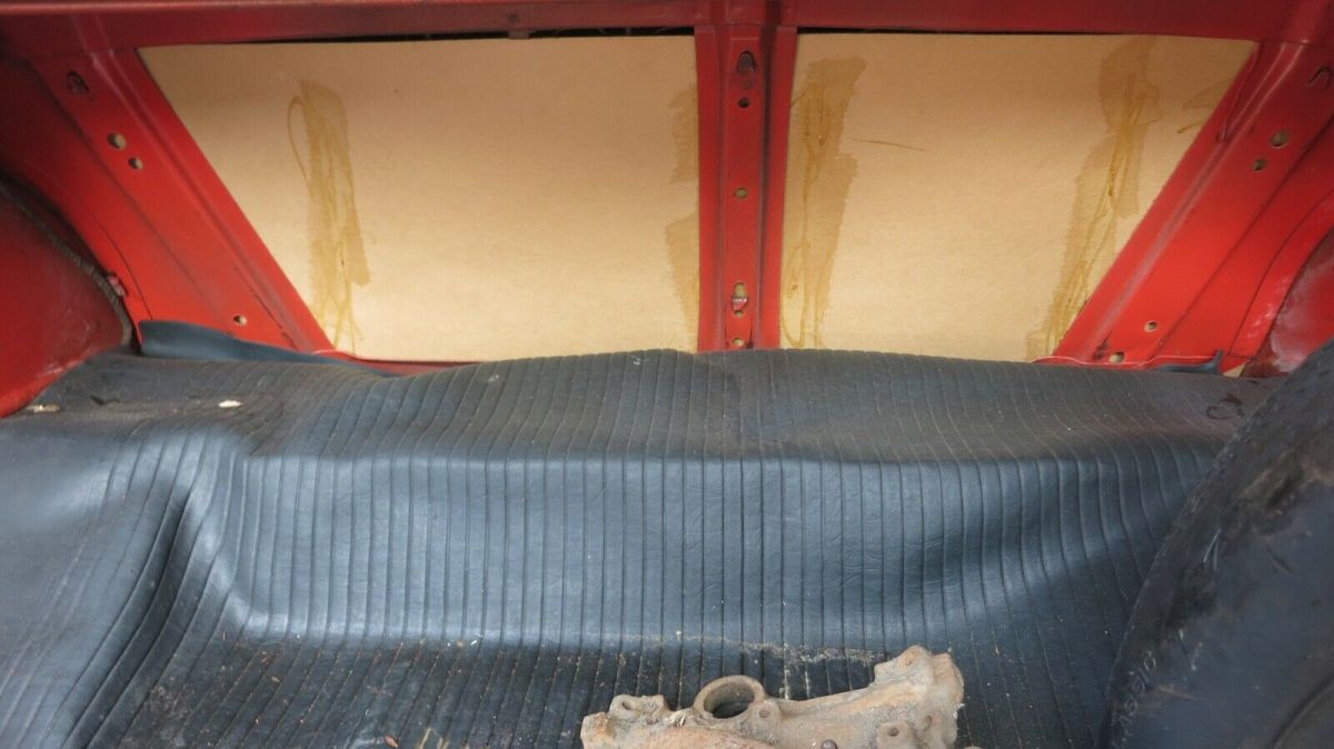 1957 Red and White Chevrolet Bel Air/150/210 Coupe