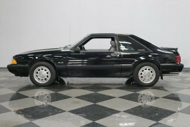 1989 Black Ford Mustang Hatchback