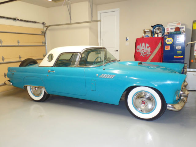 1956 Ford Thunderbird