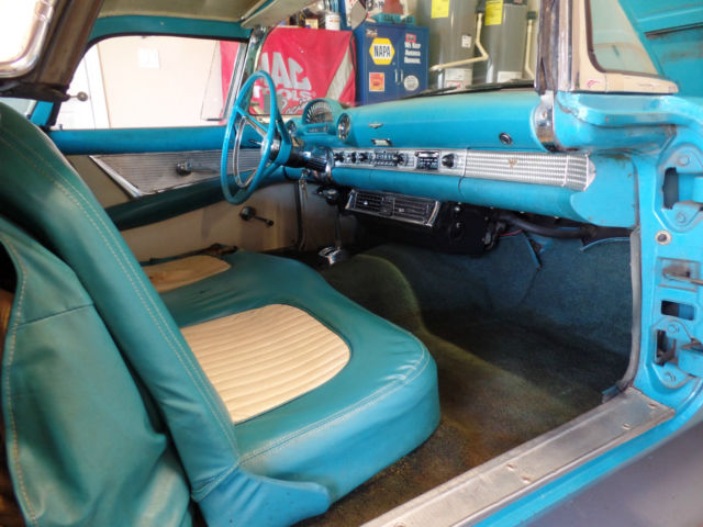 1956 Ford Thunderbird