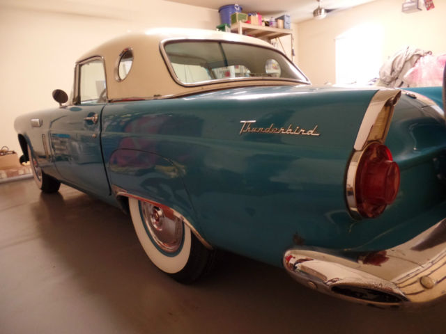 1956 Ford Thunderbird