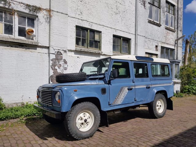 1989 Arles Blue Land Rover Defender SUV