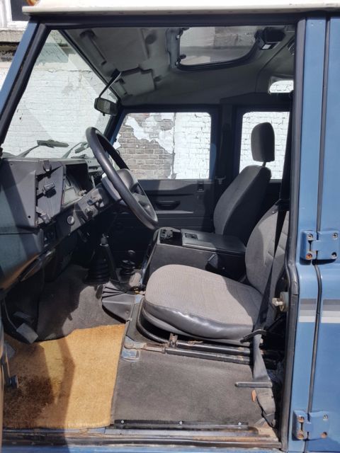 1989 Arles Blue Land Rover Defender SUV