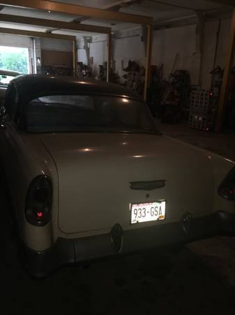 1956 Two tone white Chevrolet Bel Air/150/210 Sedan