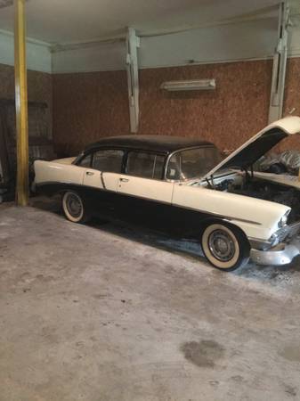 1956 Two tone white Chevrolet Bel Air/150/210 Sedan