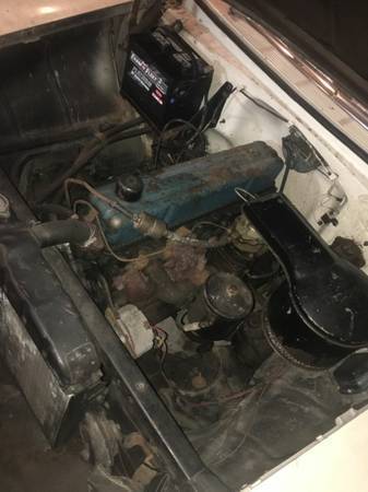 1956 Two tone white Chevrolet Bel Air/150/210 Sedan