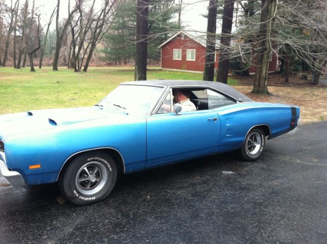 1969 Blue Dodge Coronet Coupe