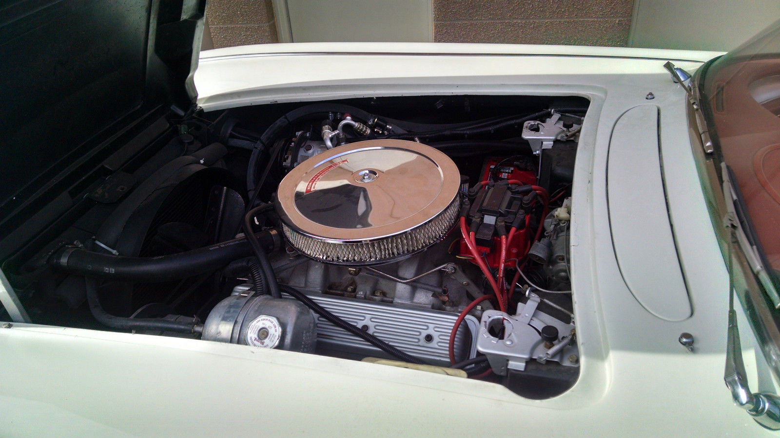 1962 Ermine White Chevrolet Corvette