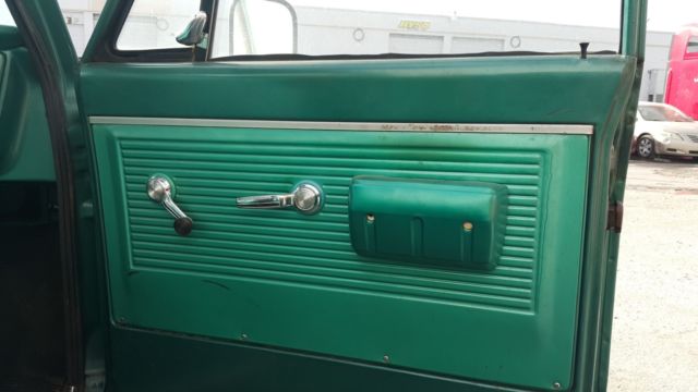 1970 Green Chevrolet C-10 PICK UP 127