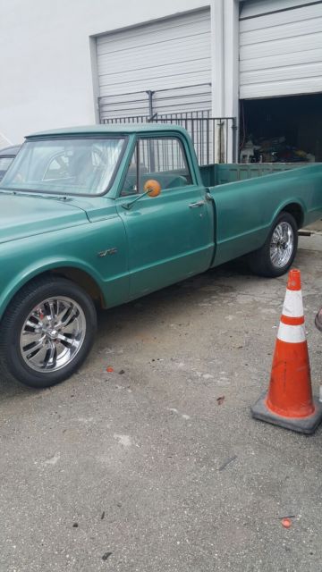 1970 Green Chevrolet C-10 PICK UP 127