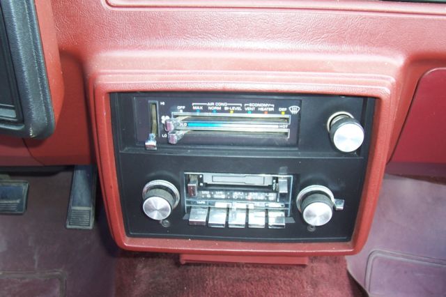 1982 Redwood/Beige Chevrolet El Camino Standard Cab Pickup