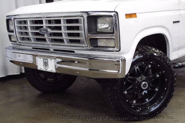1983 White Ford Bronco SUV