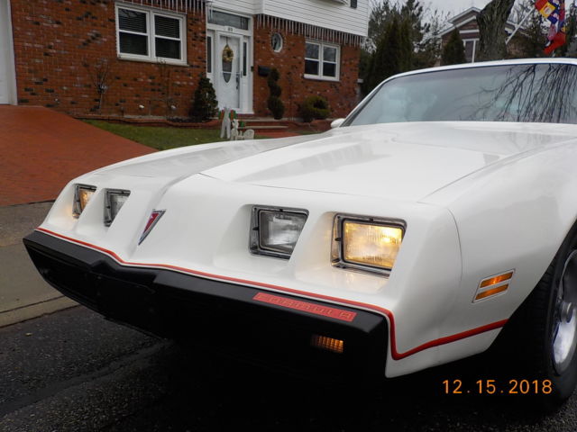 1979 White Pontiac Firebird Coupe