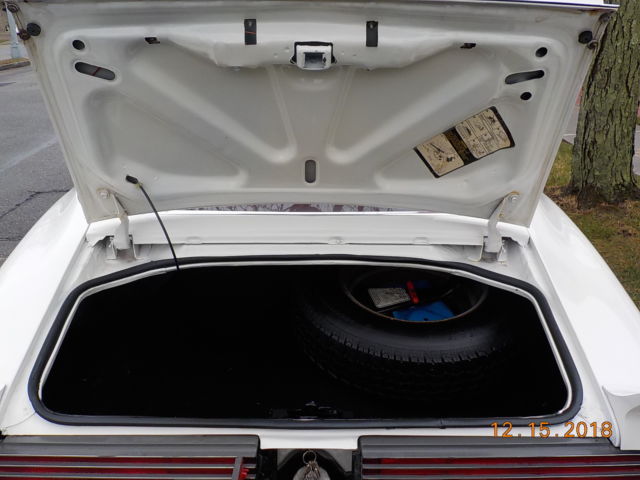 1979 White Pontiac Firebird Coupe