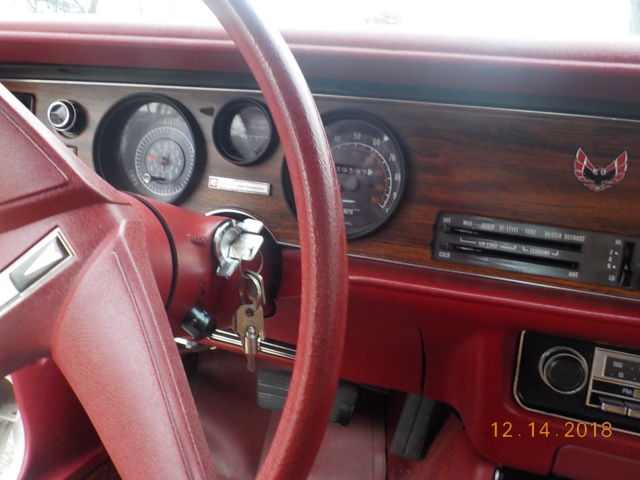 1979 White Pontiac Firebird Coupe