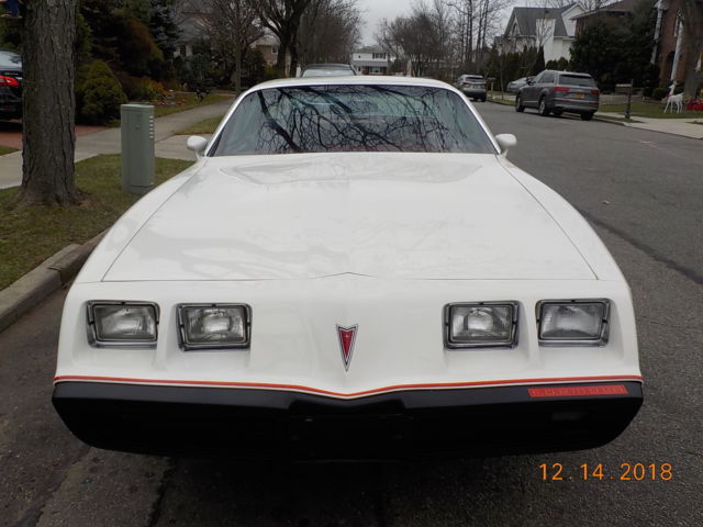 1979 White Pontiac Firebird Coupe