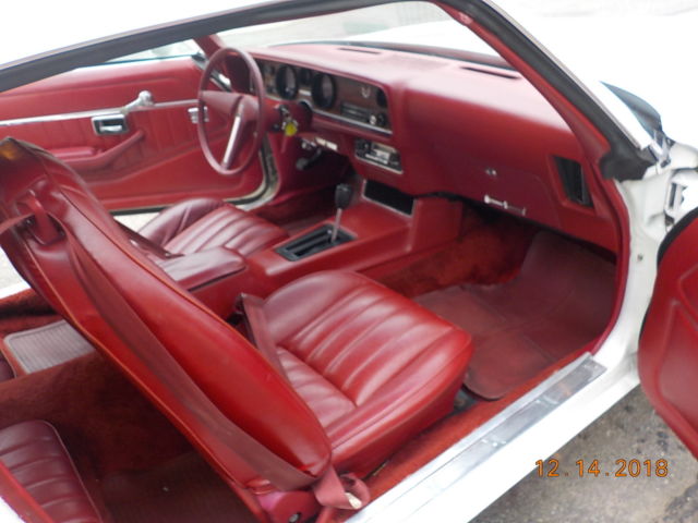 1979 White Pontiac Firebird Coupe