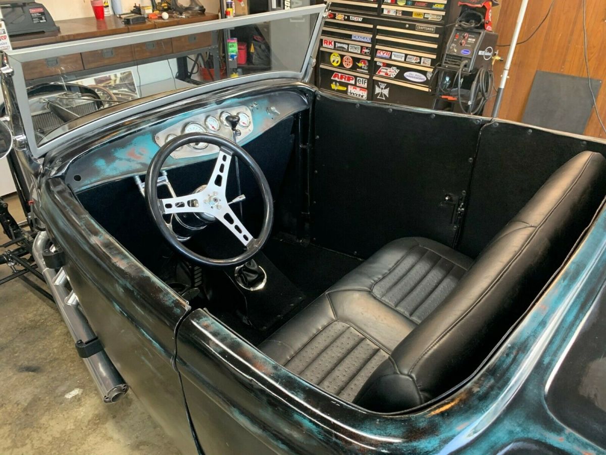 1932 Ford Outlaw Roadster