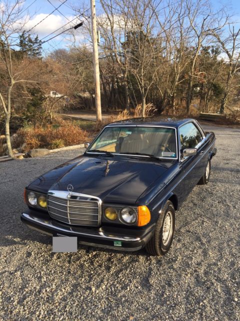 1985 904 Midnight Blue Mercedes-Benz 300-Series Coupe