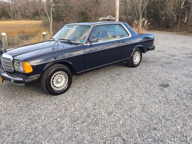 1985 904 Midnight Blue Mercedes-Benz 300-Series Coupe