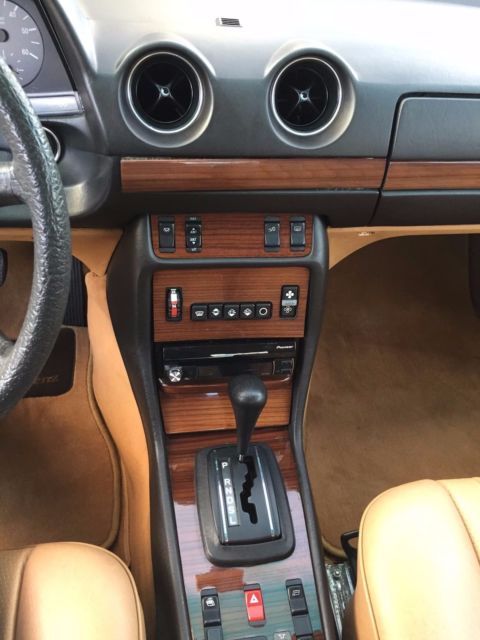 1985 904 Midnight Blue Mercedes-Benz 300-Series Coupe