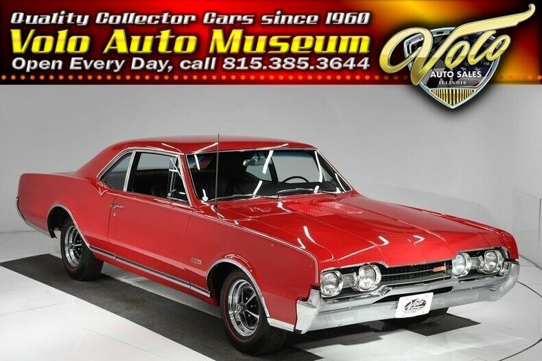 1967 Red Oldsmobile 442 Hardtop